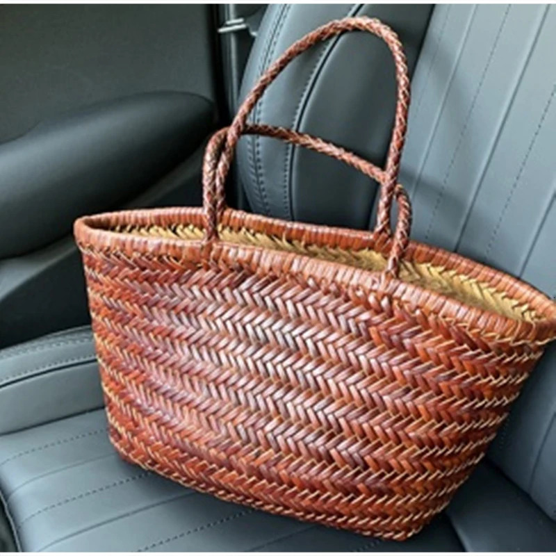 French Retro Woven Bag High-end Style Basket Bag Fashionable Versatile Tote Bag Womens Large Capacity Commuter Woven Bag 260612
