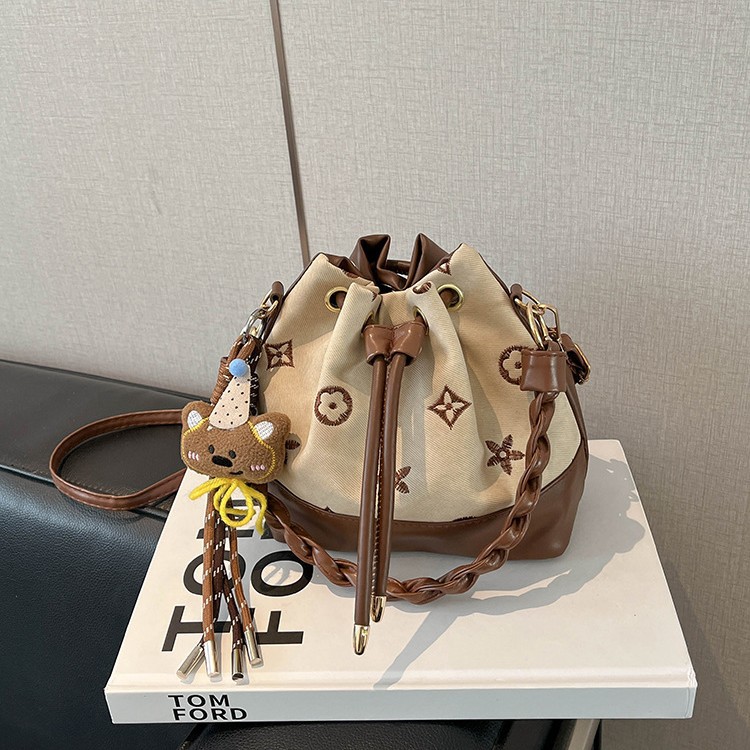 Cross-border new style handbag - premium crossbody bag for women, business commuter handbag, large capacity shoulder bag - free shipping