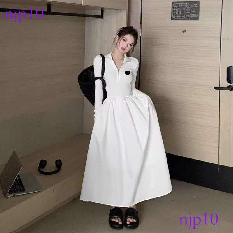 Designer Basic Casual Dresses Womens Advanced Black Square Neck Dress for Women Autumn Wear New Design Waist Cinching Temperament Long Sleeved Skirt
