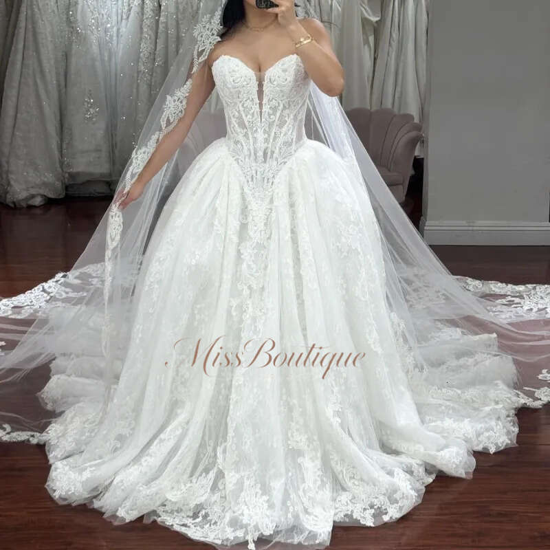 Luxury White Dubai Arabic Mermaid Dresses A Line Applique Lace Beading Court Train Wedding Dress Bridal Gowns Vestidos Q612
