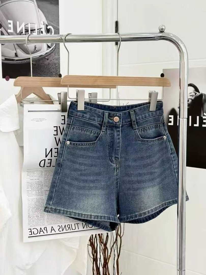 New Womens High Waist 2026 A-Line Shorts Vintage American Style Slim Fit Heart Embroidery Casual Streetwear Denim Shorts M260612