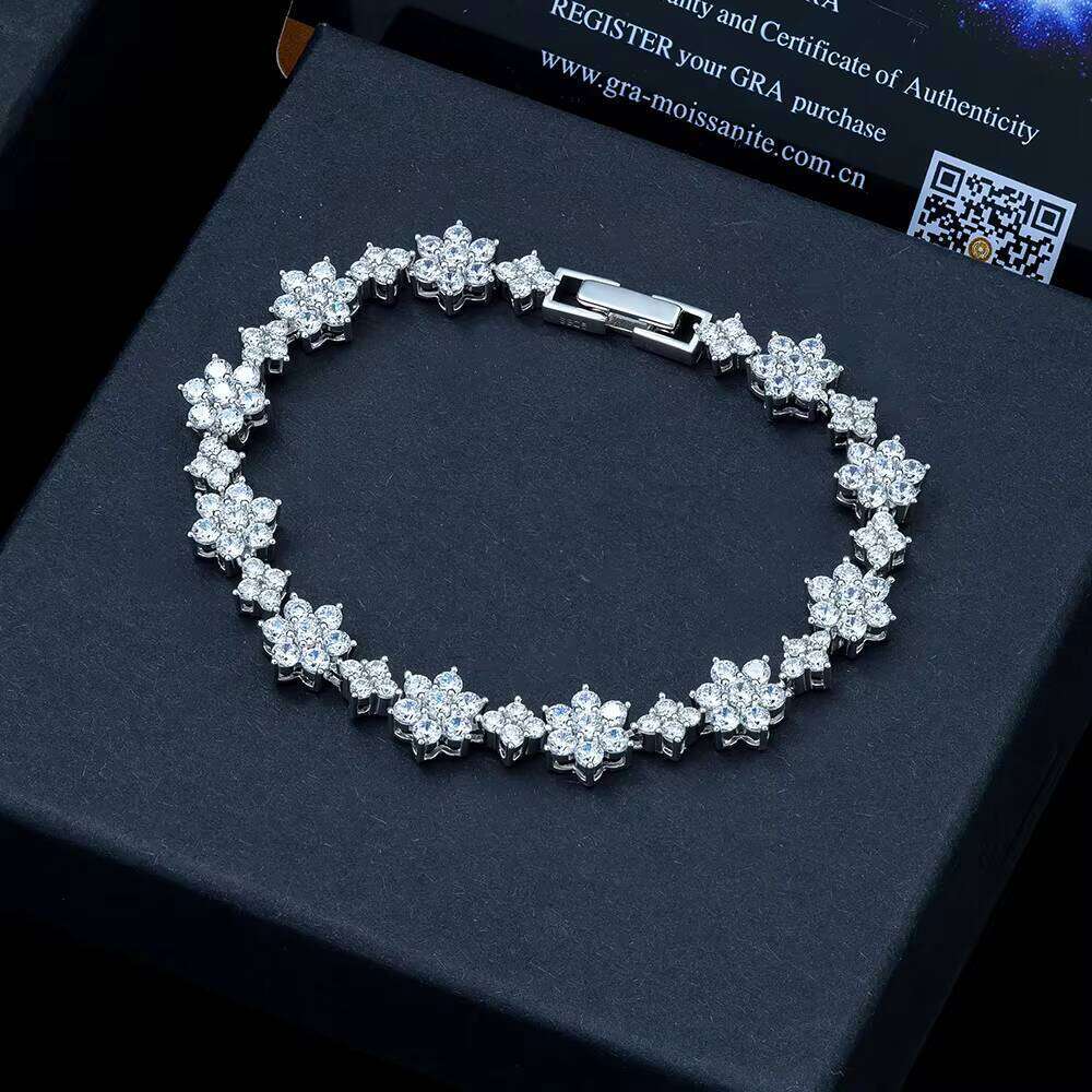 Wholesale Luxury Jewelry Femme 925 Sterling Silver Gra Vvs Diamond Mossanite Moissanite Iced Out Flower Tennis Chain Bracelet
