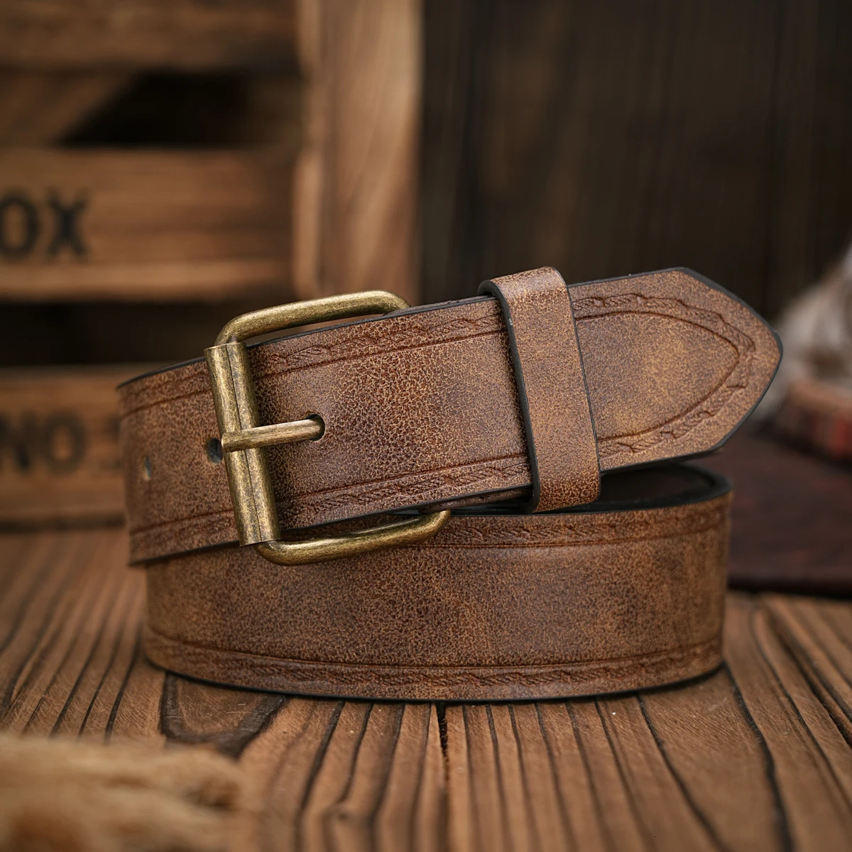 A mens and womens matching belt with retro button clre PU faux thread embossed casual style versatile 260610