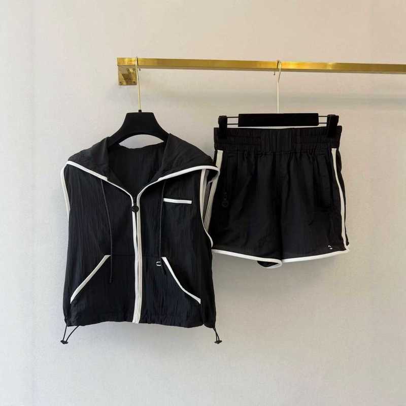 Designer Women's Tracksuits brand top 26 summer sun protection vest shorts set for women, fashionable casual sports two-piece set