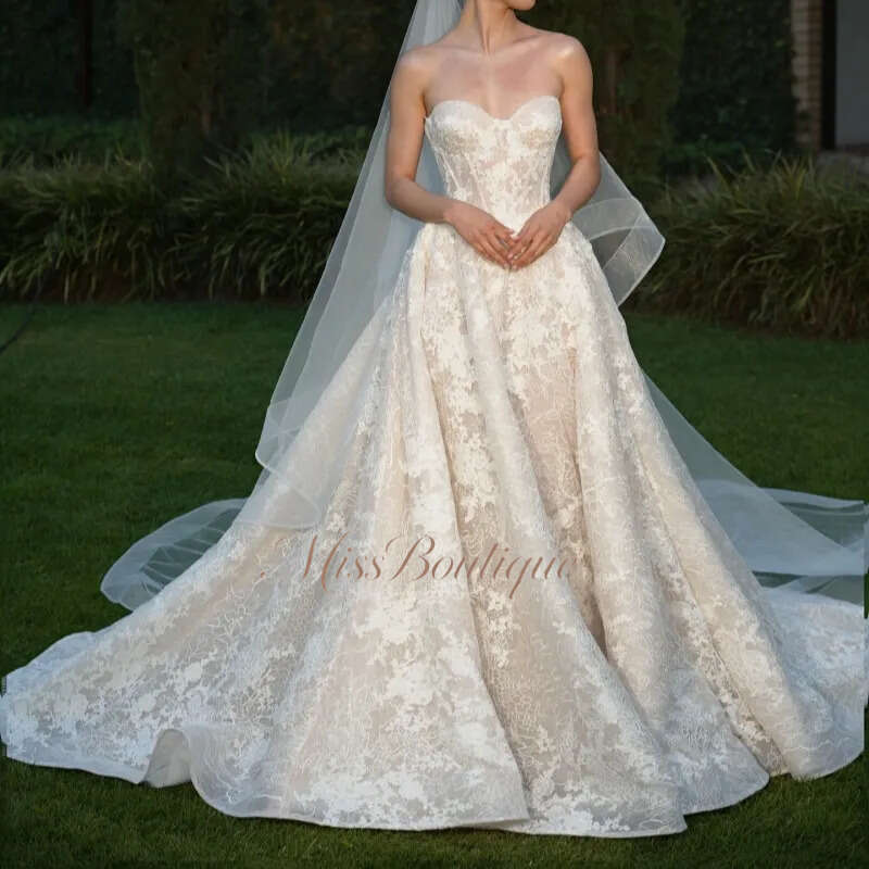 Luxury Light Champagne Dubai Arabic Mermaid Dresses Applique Lace Tull A Line Court Train Wedding Dress Bridal Gowns Vestidos De Q612