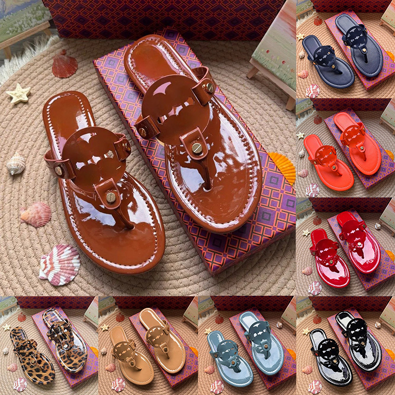 Designer Sandals Womens Slides Slippers Flip-Flops Summer Beach Casual Slippers Fashion Hot Luxury Clip on Thong Sandal Comfortable Home Ladies Flat