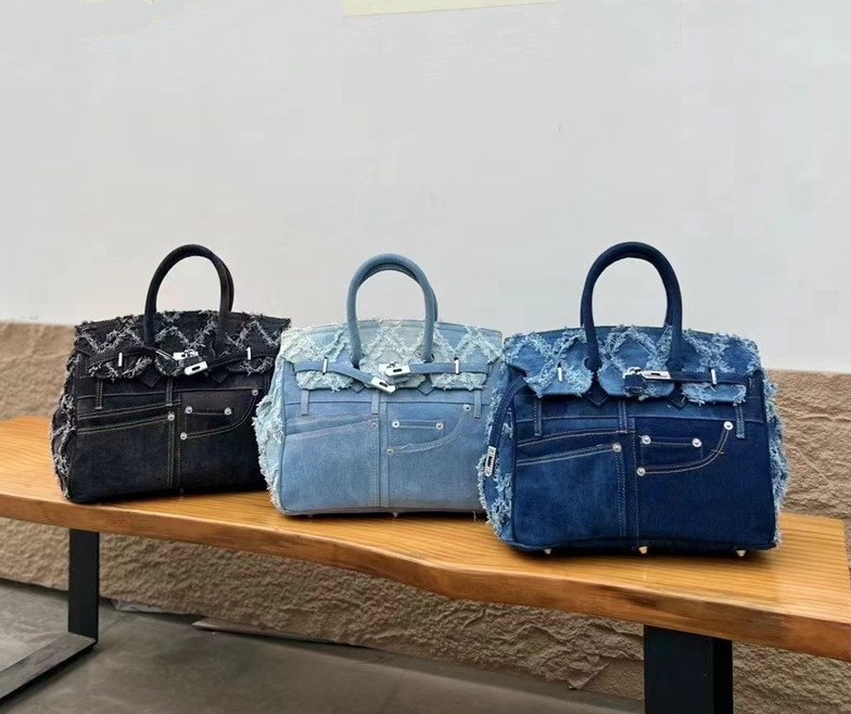 Luxury Messenger Bags Designer Jeans handbag new classic lock design old washing denim toe bag fashion vintage street trend motorcycle style women h