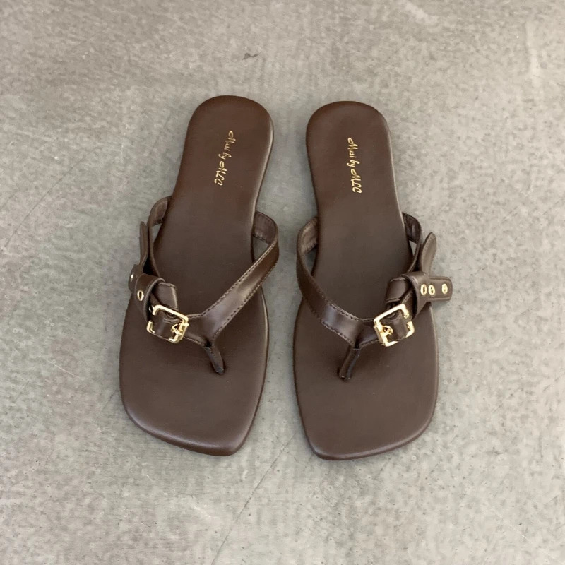 Womens Casual Flat Sandals with Metal Buckle Decoration Summer Retro Square Toe Home Non-Slip Flip-Flops 260612