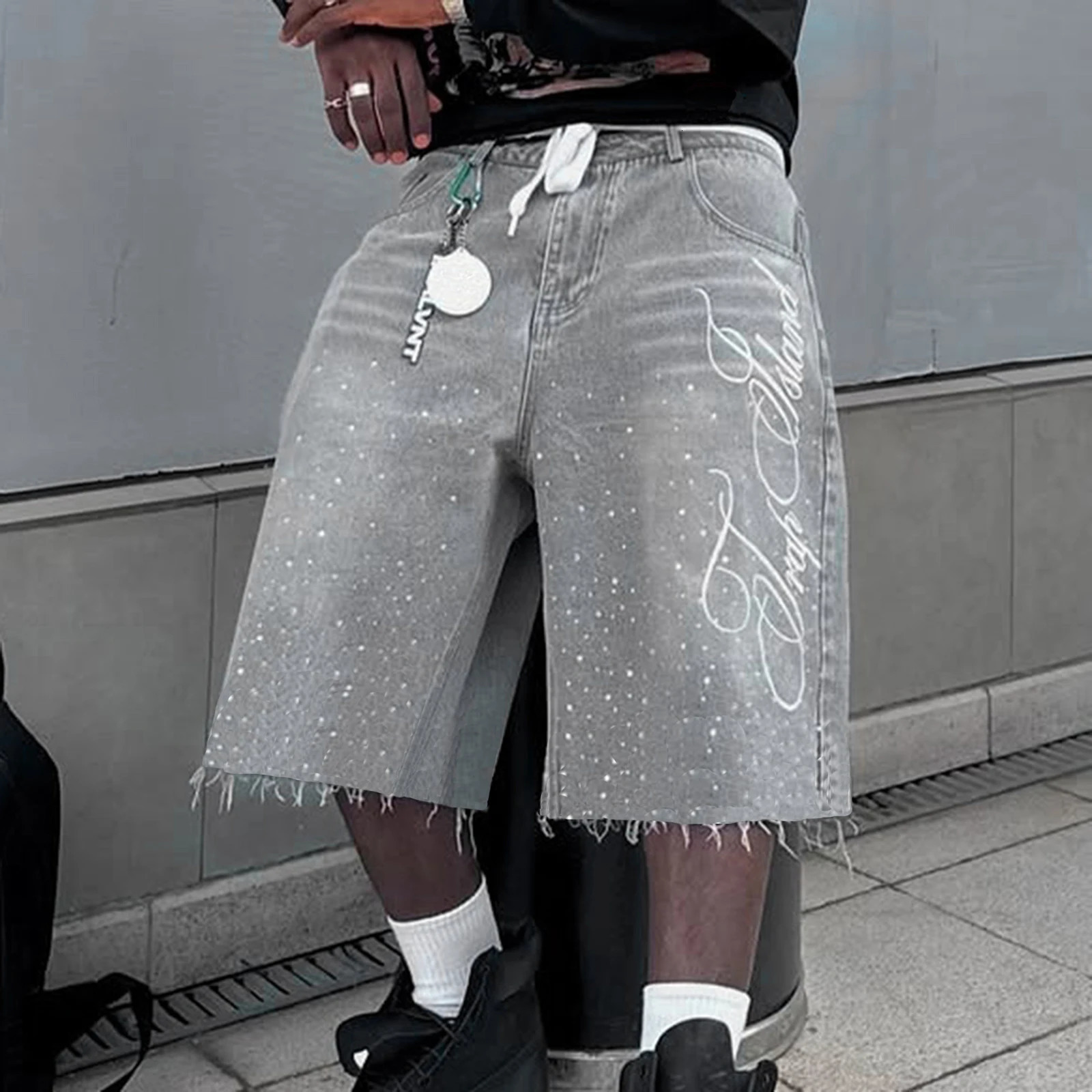 Fashion Men Summer Casual Denim Shorts Knee Length Trendy Letter Embroidered Shiny Rhinestone Decor Jeans with Pockets 260612