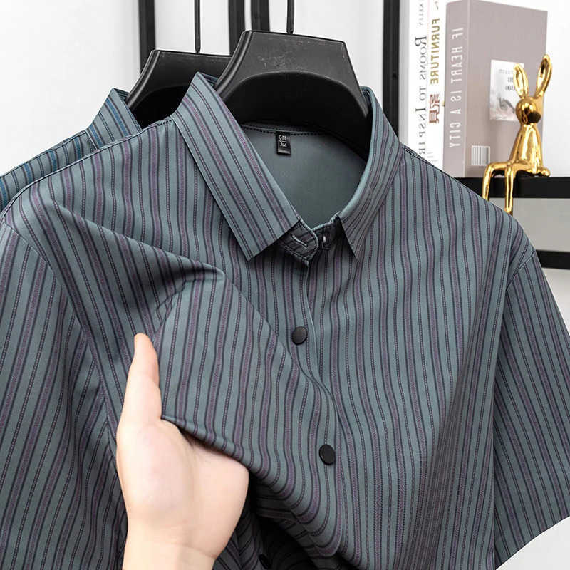 Striped Sleeve Vertical Mens Short Dress Shirts Classic Fit Casual Tops Soft Comfortable Fashion Shirts for Men M260612