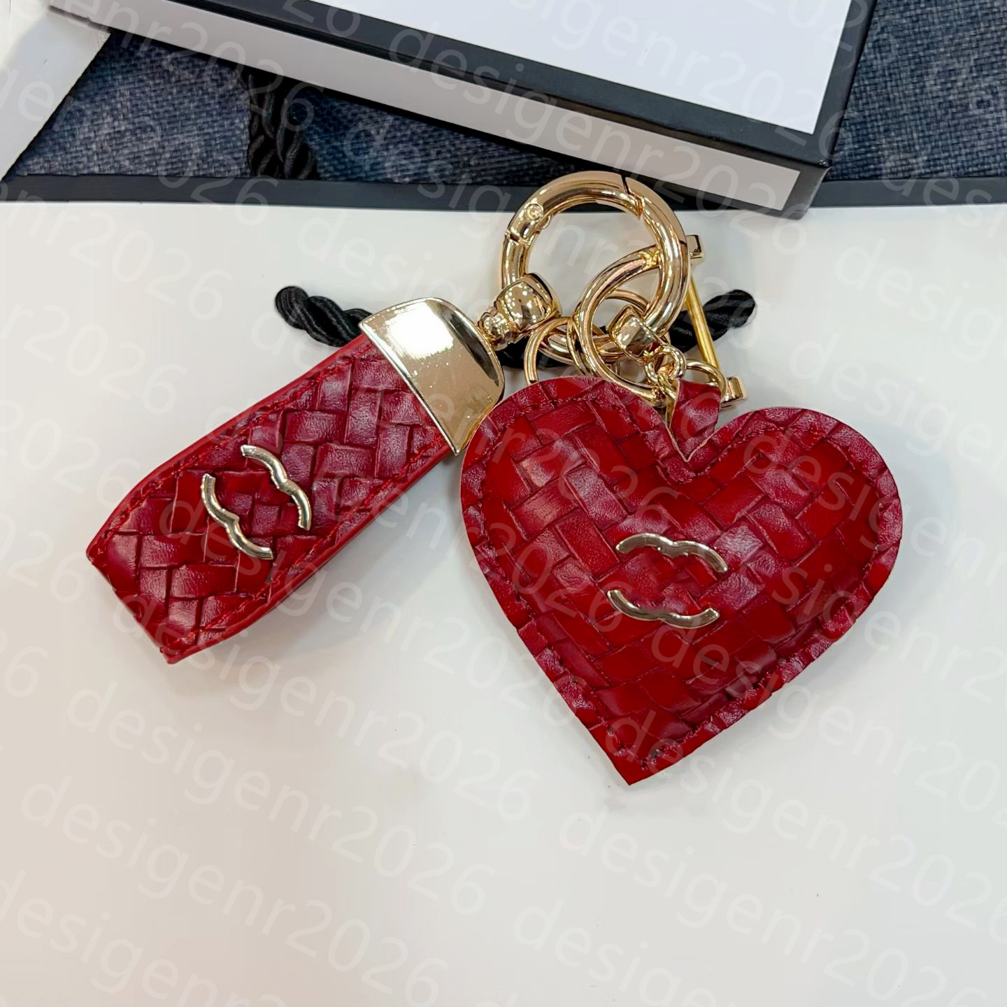 Bag charm keychain bag charms luxury key chain designer handmade leather personalized pendant in the shape heart animal birthday gift suitable for g