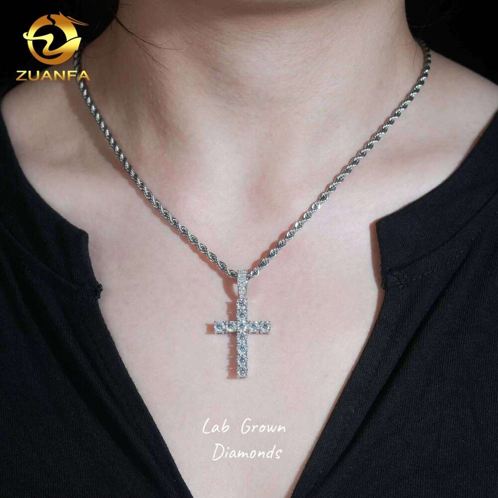 Factory price 4mm lab-grown cross diamond-studded jewelry, custom diamond pendant, IGI certified, sterling silver, HPHT, direct from the source fact
