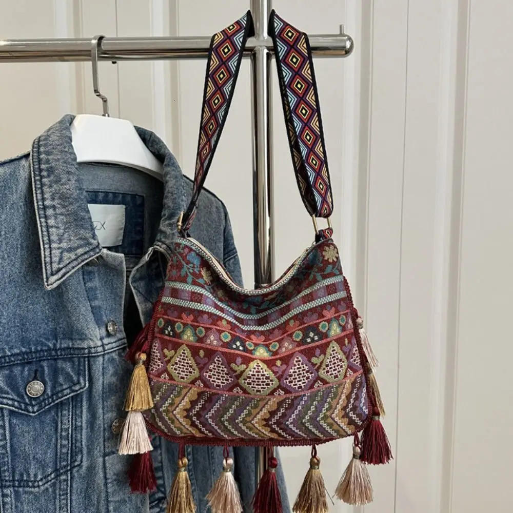 Cloth Ethnic Style Crossbody Bags Printed Large Capacity Tassel Shoulder Bag Retro Handbag Bohemian Messenger Bag Travel 260610
