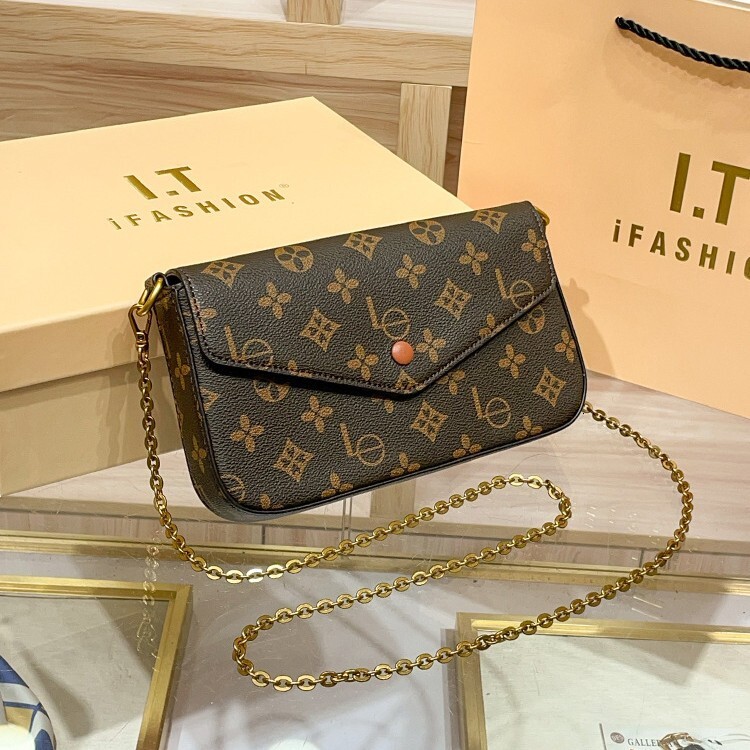 Envelope 2025 New Retro Floral Versatile High-end Chain Mini Crossbody for Women Small Square Bag