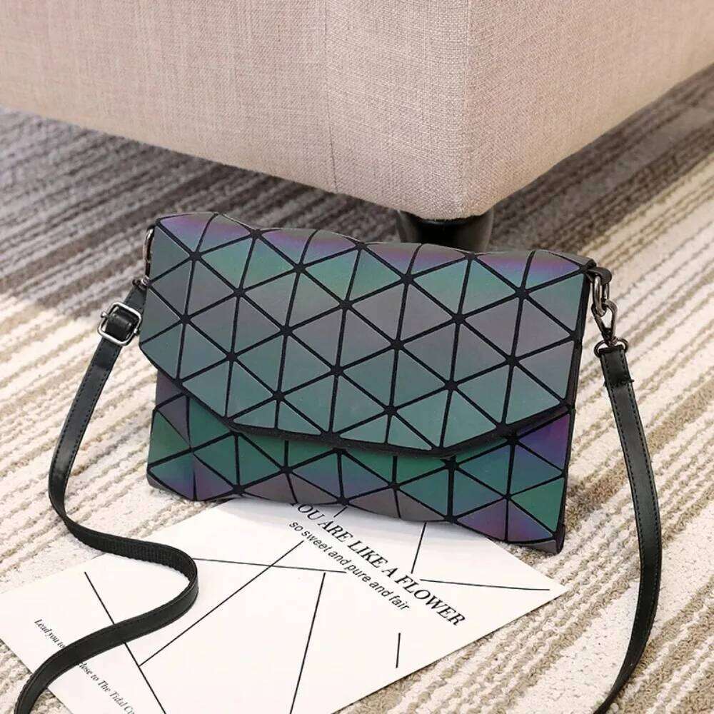 2026 Fashion Women Geometric Messenger Korean Style Single Shoulder Bag Office Lady Versatile Handbag Casual Daily Crossbody