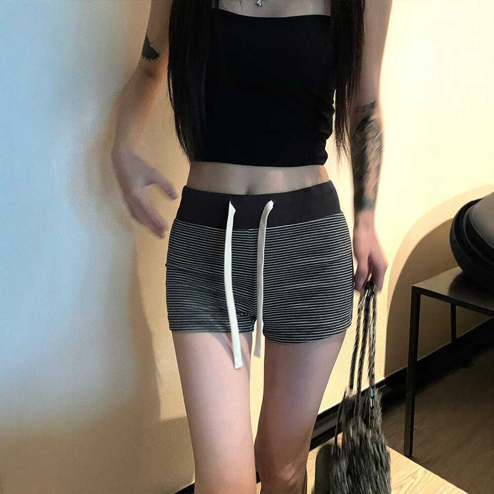 spicy American-style girl striped sports yoga shorts for women 2026 new summer thin high-waisted A-line slimming wide-leg hot pants L260612