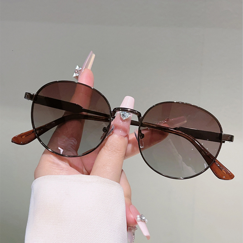 High quality 2026 New Trendy Fashion Sunglasses for Driving, High-End Ins Style, Men's Sunshade Glasses