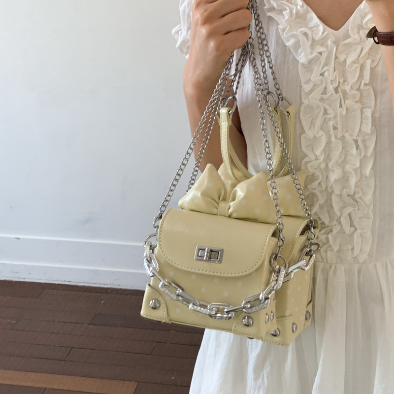 2026 Designer Fashionable Handheld Mini Bow Small Square Luxury Bag For Women Summer Korean Version Versatile Chain Crossbody Bag For Women