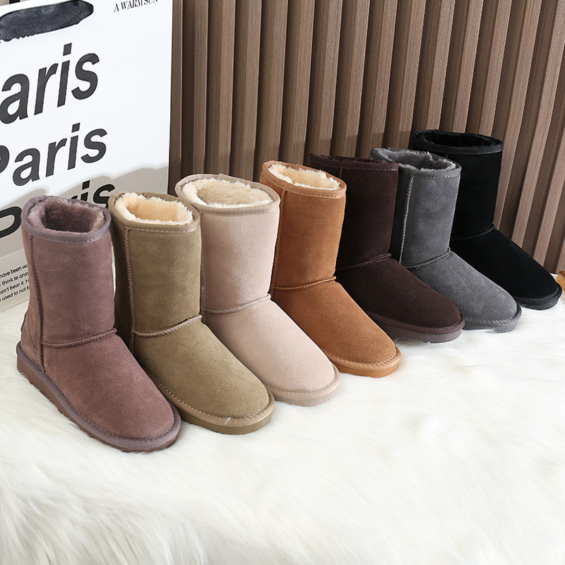 CE Free shipping luxury Snow Boots Fashionable and minimalist winter snow boots with thick fleece and anti slip fuzzy cotton shoes in the middle tub