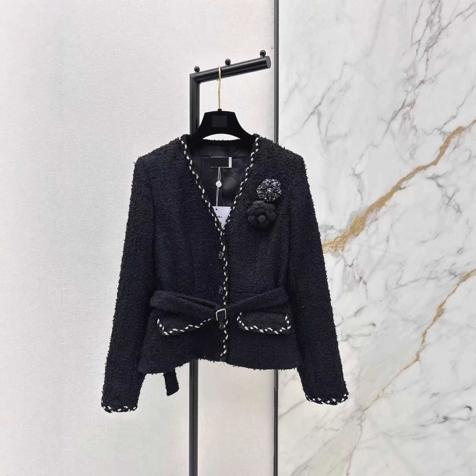Women's Jackets Designer 26 Early Spring Women's Exquisite High-End Three-Dimensional Floral Decorated Knit Jacket