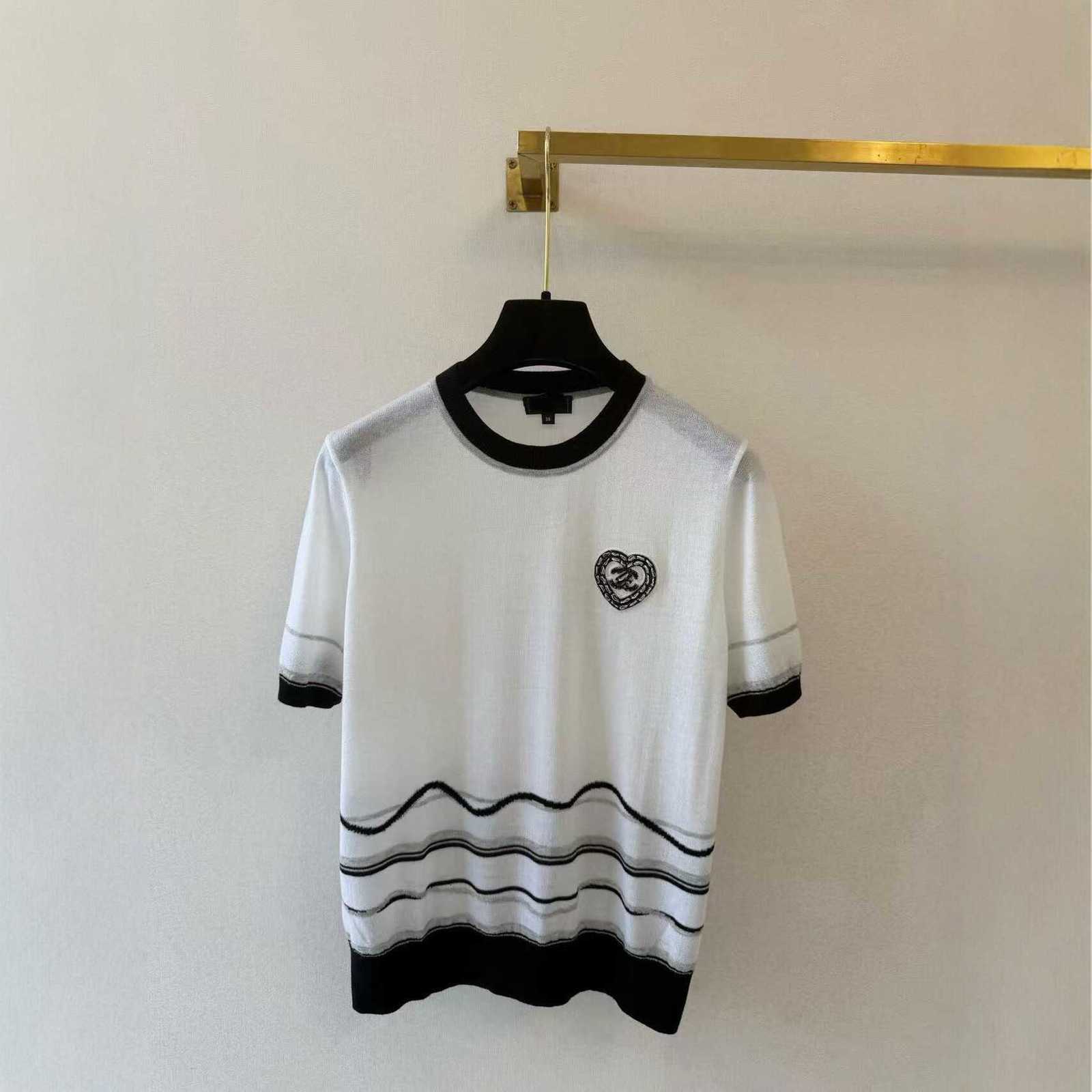 Designer Women's Knits & Tees brand top 26 spring-summer women's round-neck short-sleeve knit top with heart-shaped embroidery, striped an