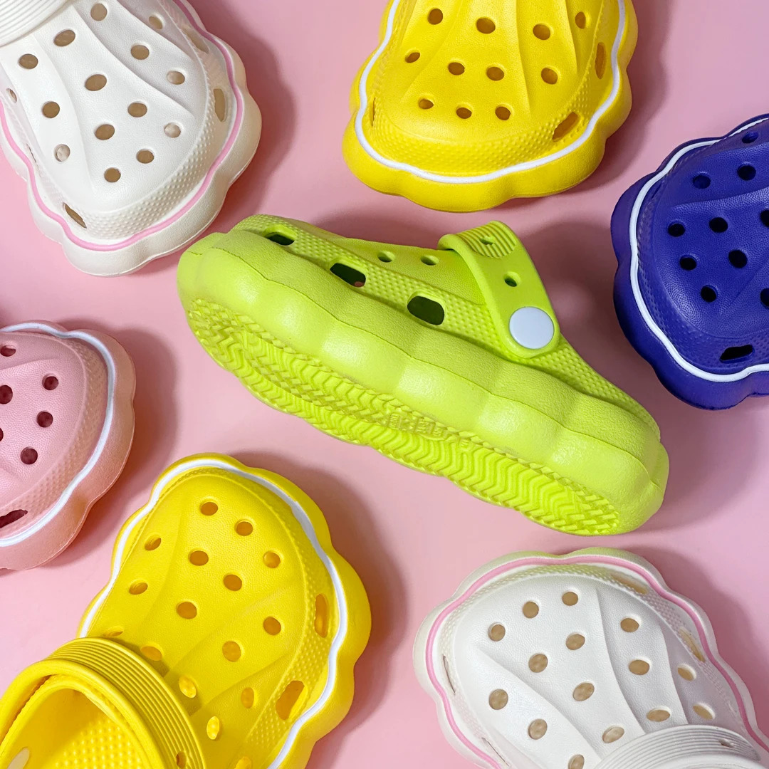 Kids Summer Lovely EVA Garden Shoes Children Solid Color Toe Sandals Waterproof Breathable Slippers 260612