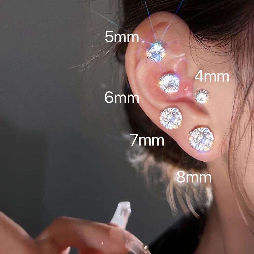 S925 men, trendy super shiny, hip-hop style, simple and niche, with a high-end feel, silver studs for women, Moissanite claw diamond earrings