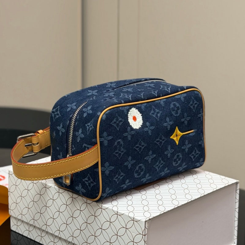 High quality New Cosmetic bags Cases Women Bags Designer Handbags Nice Mini Toiletry Bags Toiletries Pouch Storage CosmeticNice Makeup Bag Cases Cro