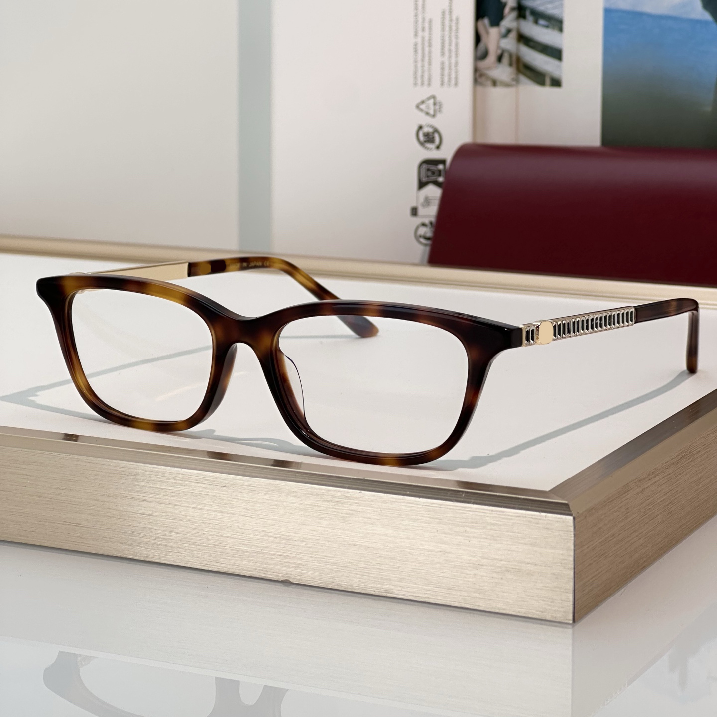 Optical Eyeglasses For Men Women Retro 2213 Designer Fashion Sheet Acetate Full Frame Detailed Elasticity Square Style Anti-Blue Light Lens Plate Wi