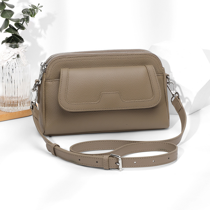 Genuine leather shoulder for women 2026 new model, three-layer large-capacity soft cowhide crossbody bag, casual magnetic clasp flap small bag