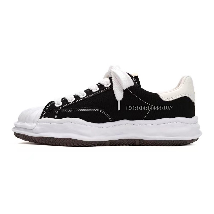 designer shoes 2025 luxury Summer casual shoes nude white red black, fashionable simple casual shoes, versatile and women's sports shoes 002