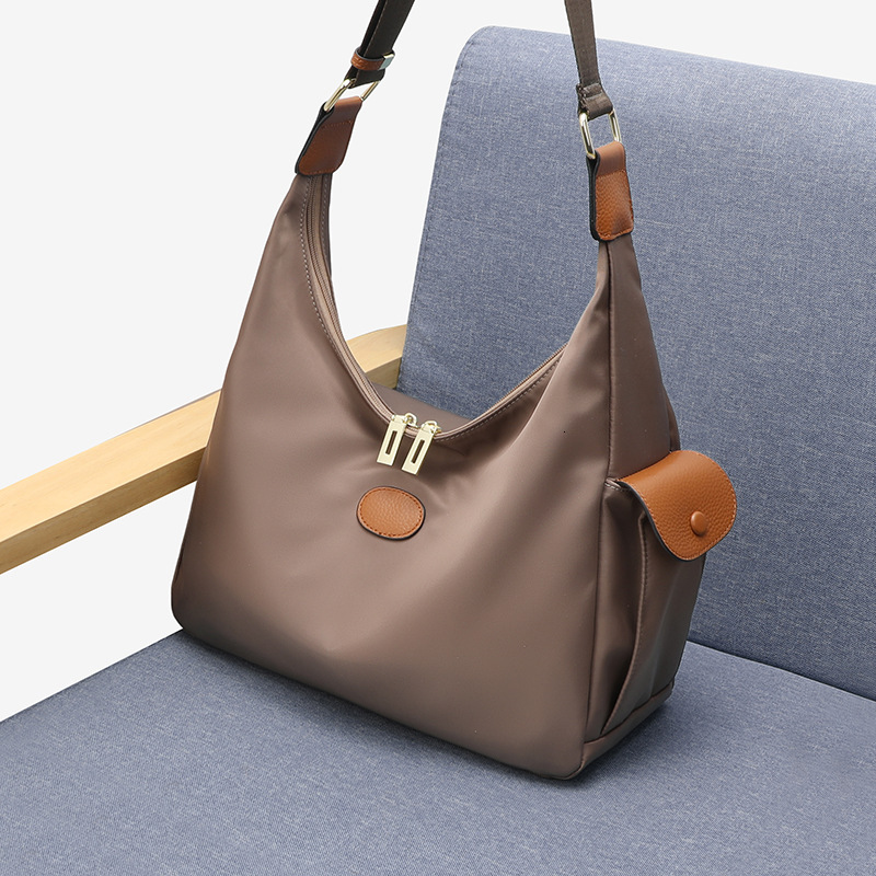 Simple canvas crossbody 2026 new model large capacity Oxford cloth shoulder for women mom bag urban simple style