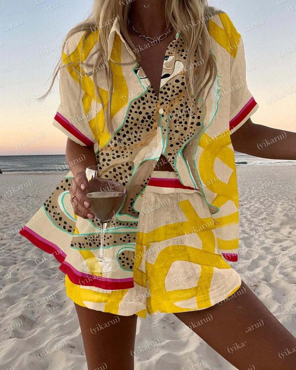 Women Summer Fashion Shorts Sets Retro Print Sleeve Shirt Shorts Suit Casual Loose Female Beach Vacation Shorts 2 Piece Set 260612