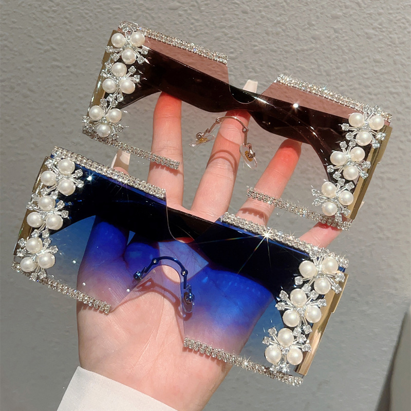 High quality European and American New Frameless Large Square Frame Personality Party INS Style Trendy Wholesale Diamond-Studded Sunglasses