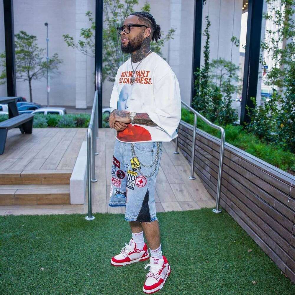 Y2K Jeans Cartoon Embroidery Pattern Retro Blue Patch Loose Low Rise Street Trend Denim Men Women Hip Hop Fitness Casual Short 26Y0613