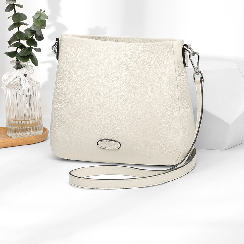 Versatile genuine leather shoulder for women, 2026 new trendy casual large-capacity mom bag, simple cowhide crossbody bag