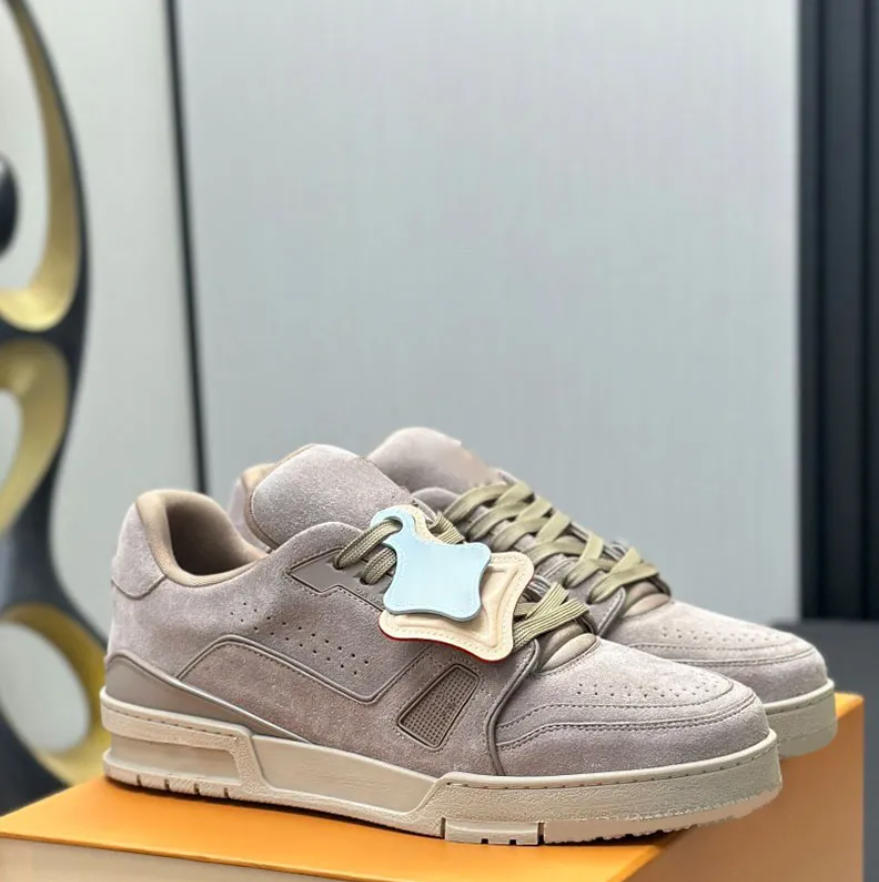 Trainer Sneaker designer sneakers luxury mens womens casual shoes high quality calf leather shoes soft comfortable leather lining fashionable brand