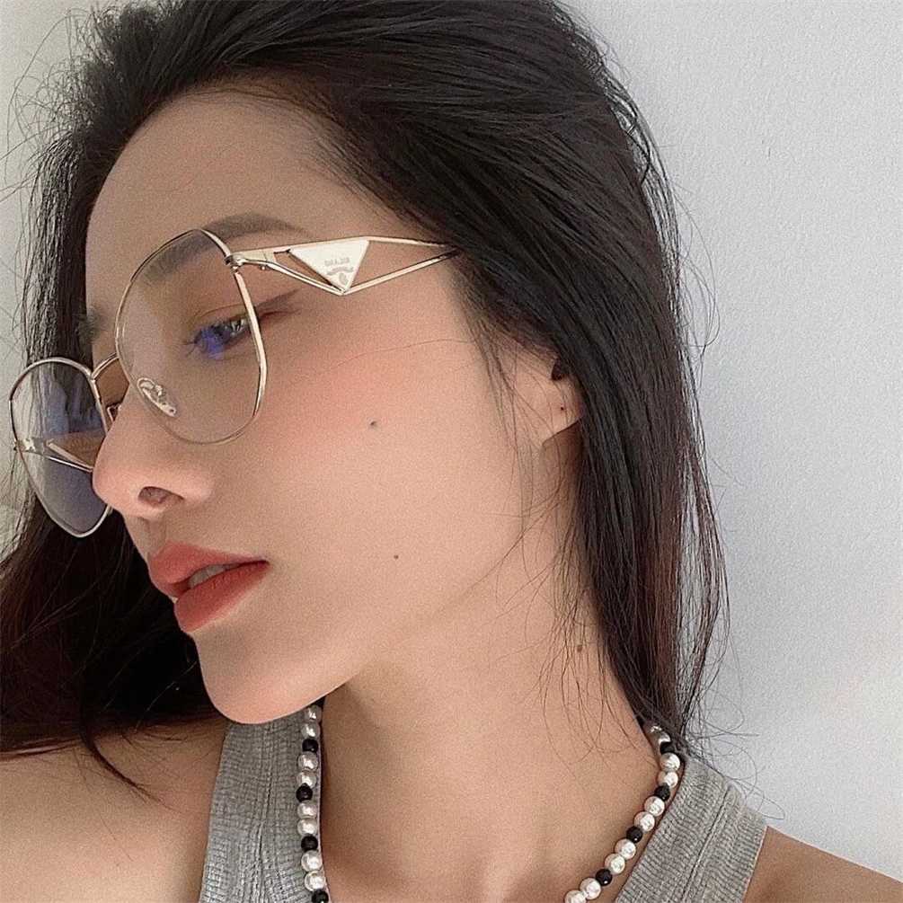Brand New Model Gold-trimmed Triangular Plain Sunglasses Same Style As Linas Protection Blue Light Protection Metal Sunglasses