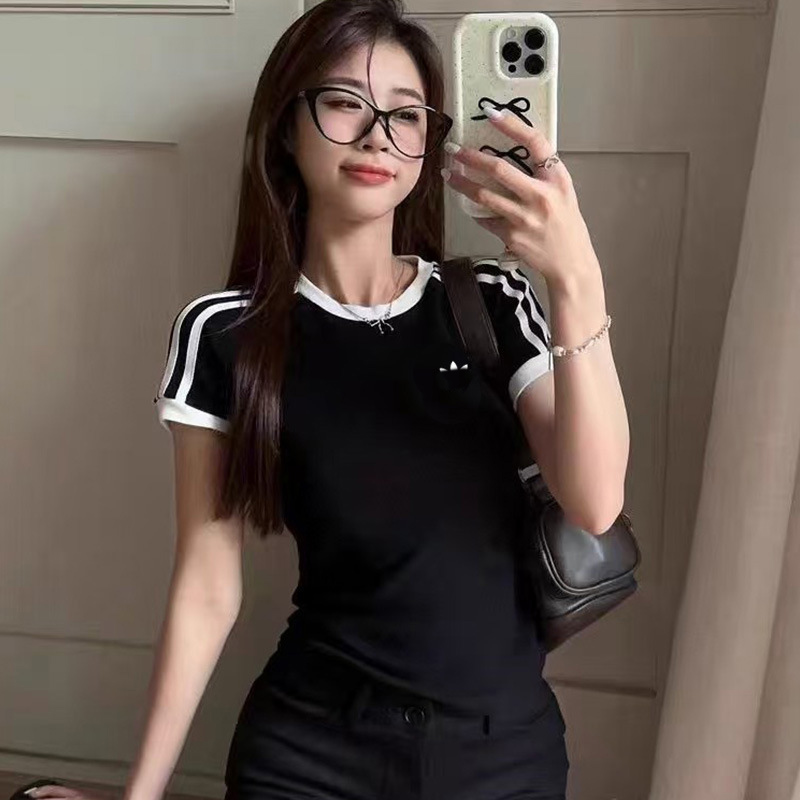 Women Trefoil Style Designer Clothes Ribbed Knit T Shirt Short Sleeve Slim Fit Crew Neck Clover Embroidery Summer Stretch Knitted Tee 8s9a