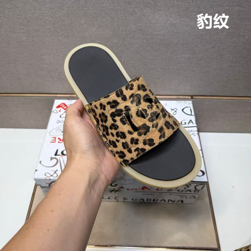 Top Quality Designer Genuine Leather Leopard Print Mens Slippers DG Letter Flat Summer USA