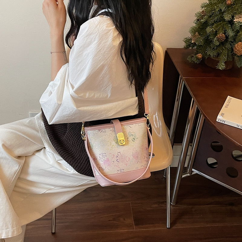 Cross-Body Bucket Bag Senior Summer On The New Fashion With One-Shoulder Bag Embroidery 2026