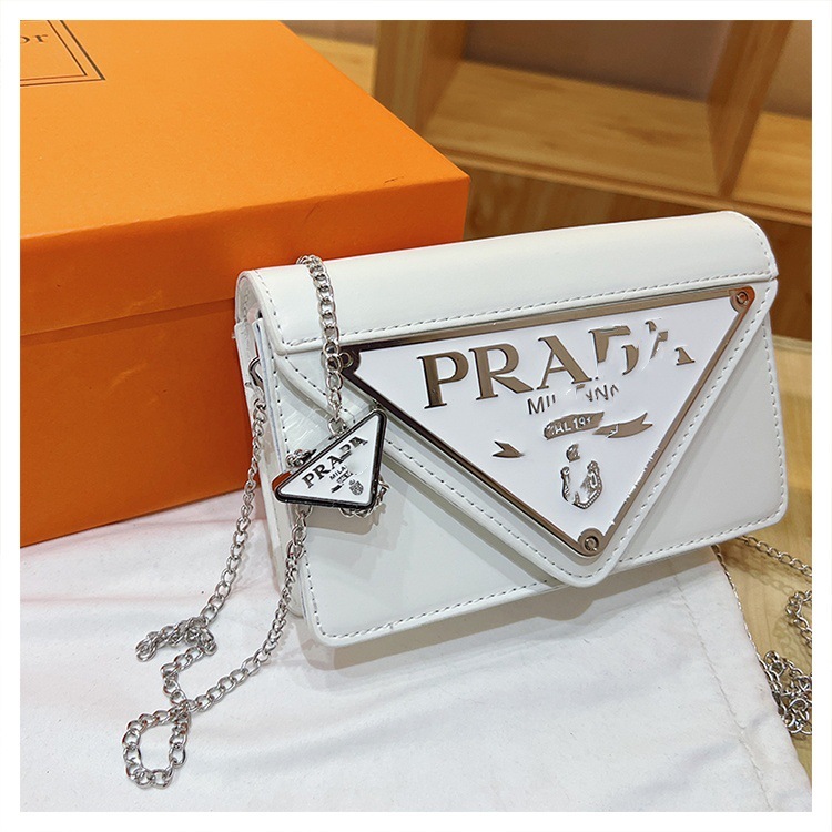 2024 Women's Fashion Single Shoulder New Versatile Chain Trendy Crossbody Small Bag