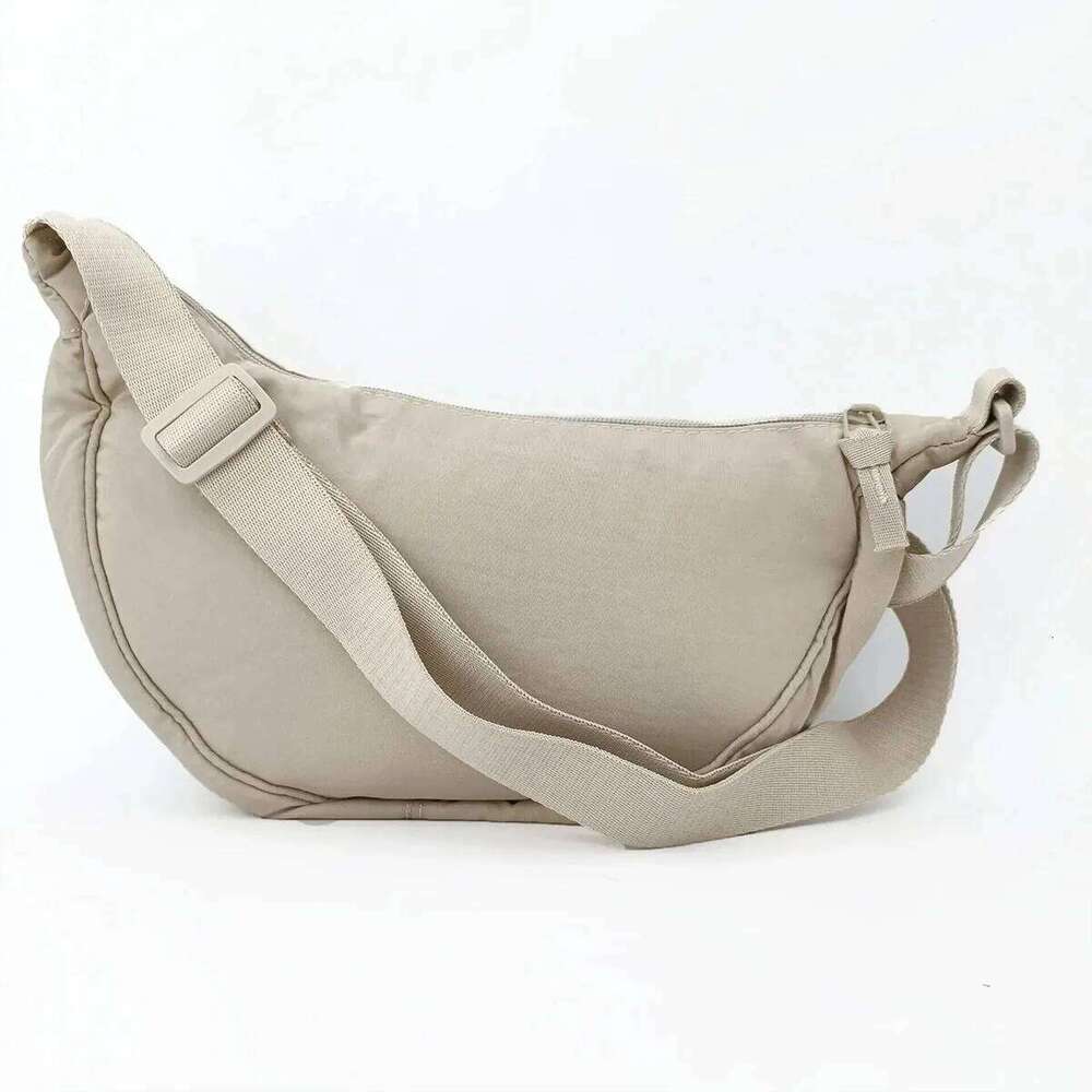 New Simple Casual Shoulder Solid Color Nylon Women crossbody bag Large Capacity Dumpling Bag for Commuting