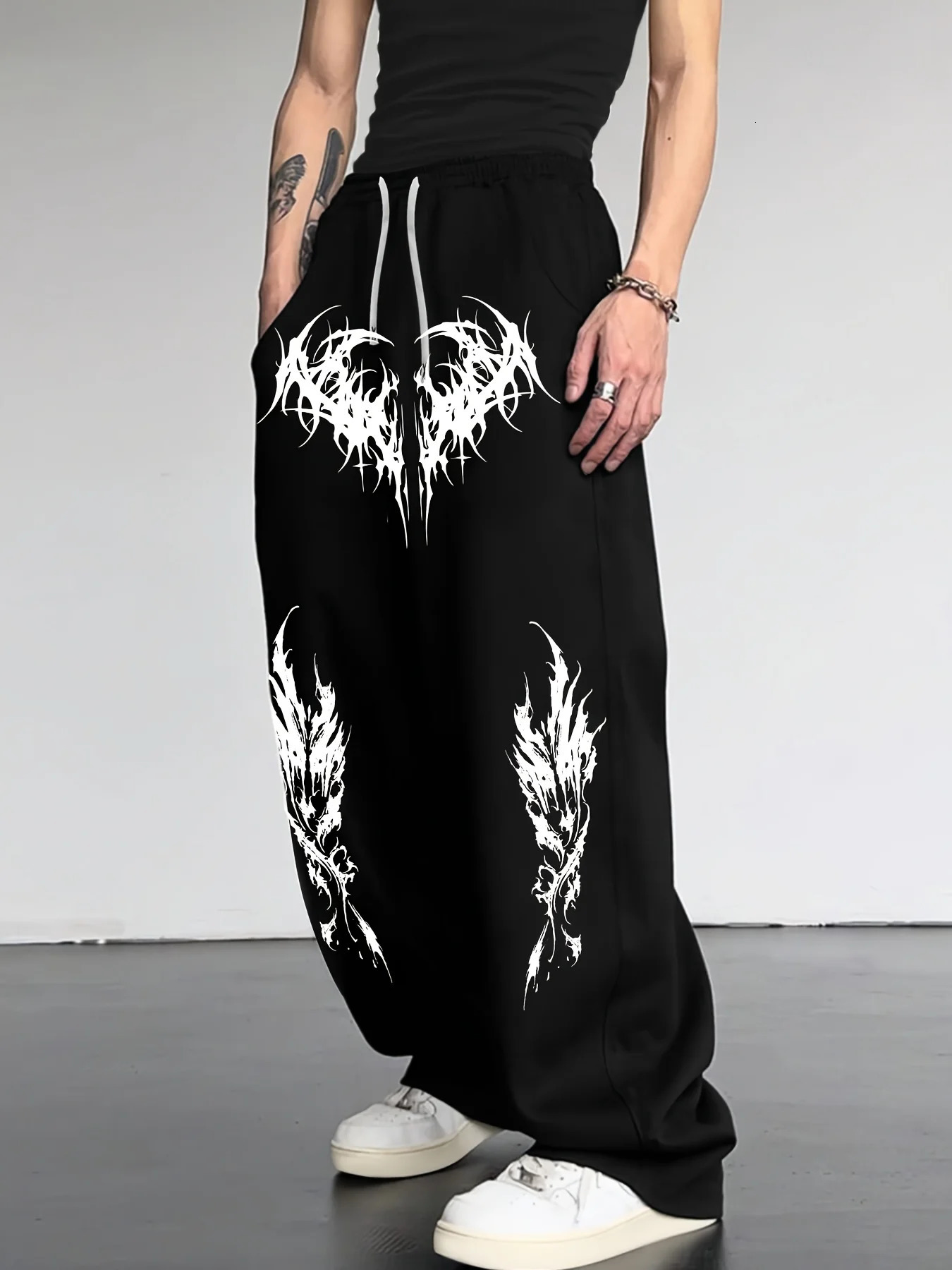 2026 Fashion Cool Dark Striped Gothic Style Loose Straight Pants Outdoor Mens and Womens Sports Street Casual 260613