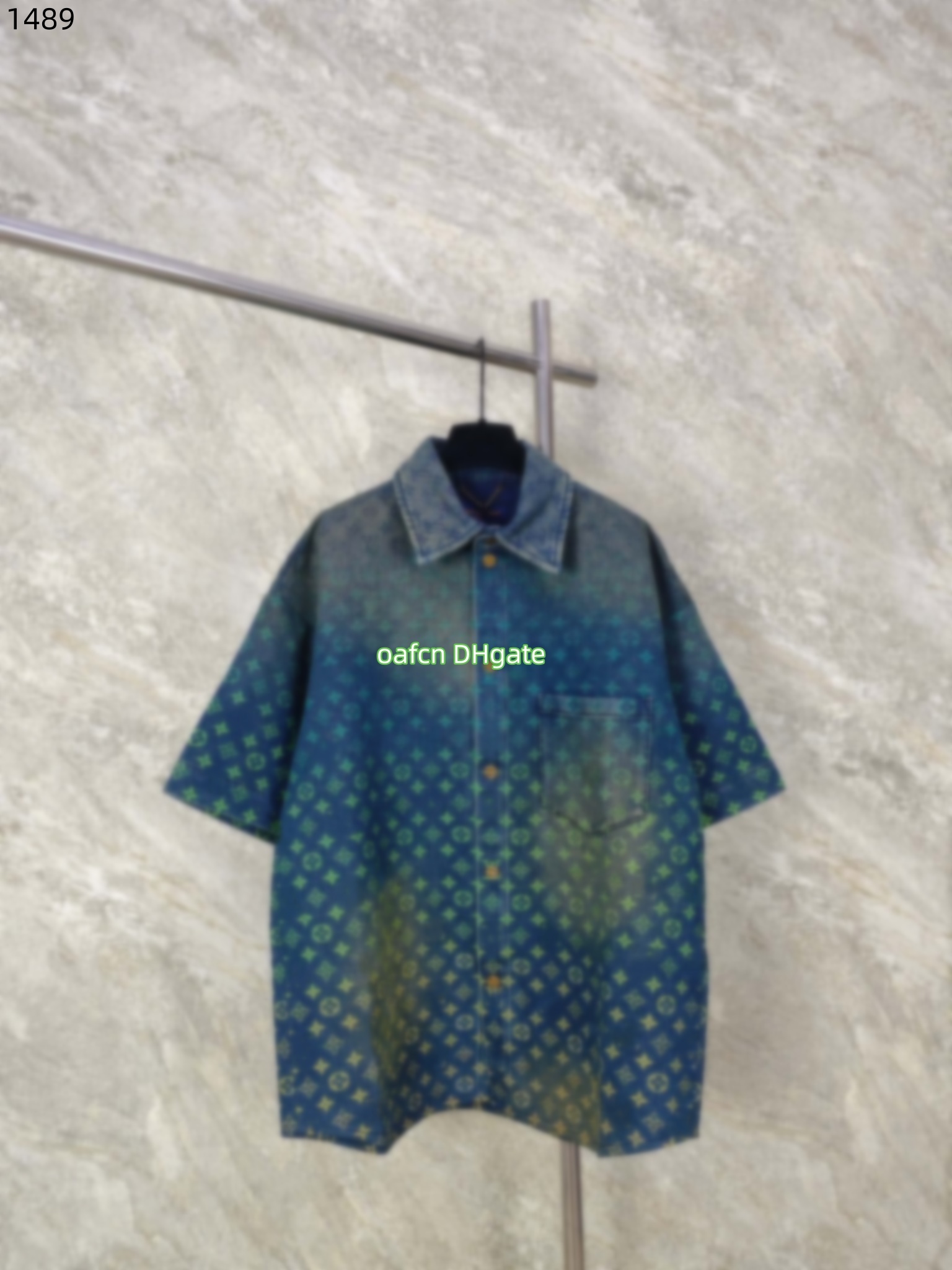 Designer Shirt Mens Button Up Shirts print bowling shirt Men Slim Fit Short Sleeve Dress Hawaiian t-shirt Gradient presbyopia washed denim shirt den