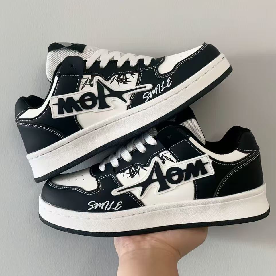 Designer New Men's Lightning Pattern Skate Shoes Breathable Anti Slip Low Top Casual Sneakers