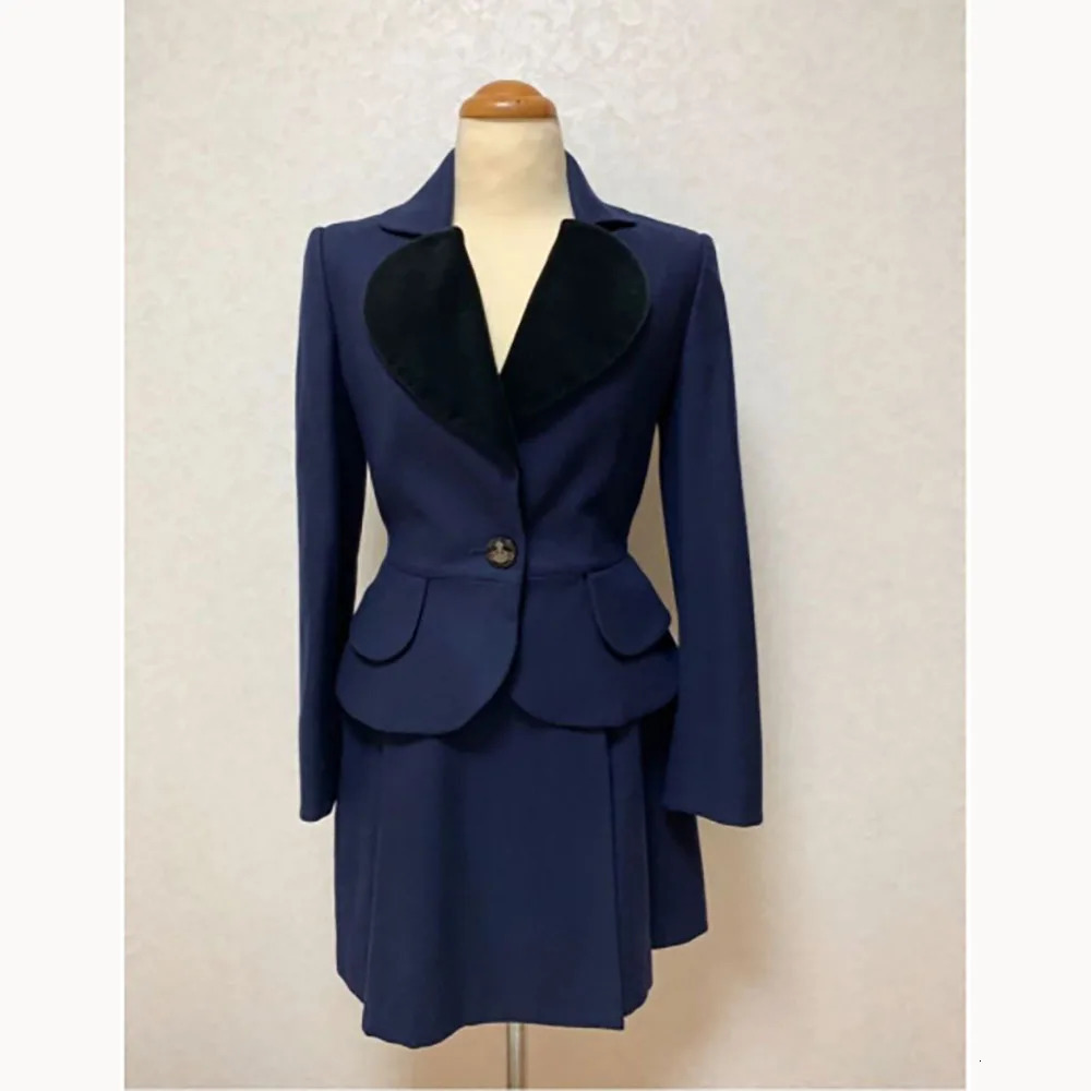 Blue Womens Suits Customied Modern Slim Sweet Heart Neck Singlegrain Buckle Two Pieces JacketSkirt Daily Office Lady Set 260613