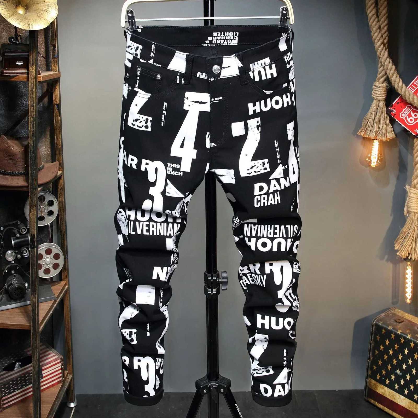 Mens slim fit elastic jeans with letter print straight leg denim pants street fashion casual jeans T260410
