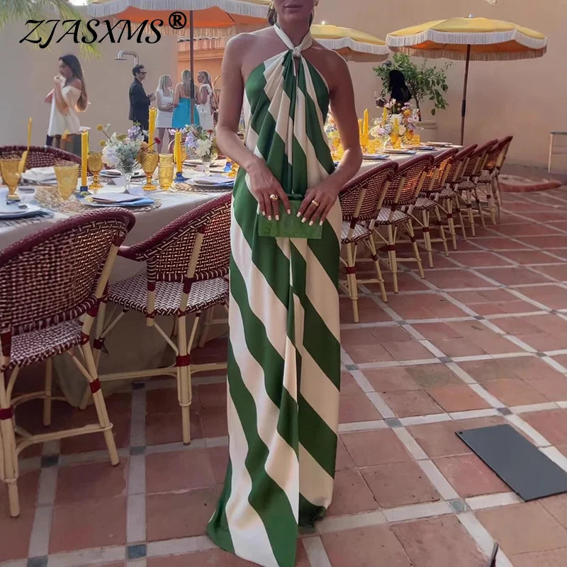2026 Elegant Halter Striped Womens Holiday Dress Chic Pleated Sleeveless Bohemian Dress Sexy Backless Hollow Out Party Dress 260612