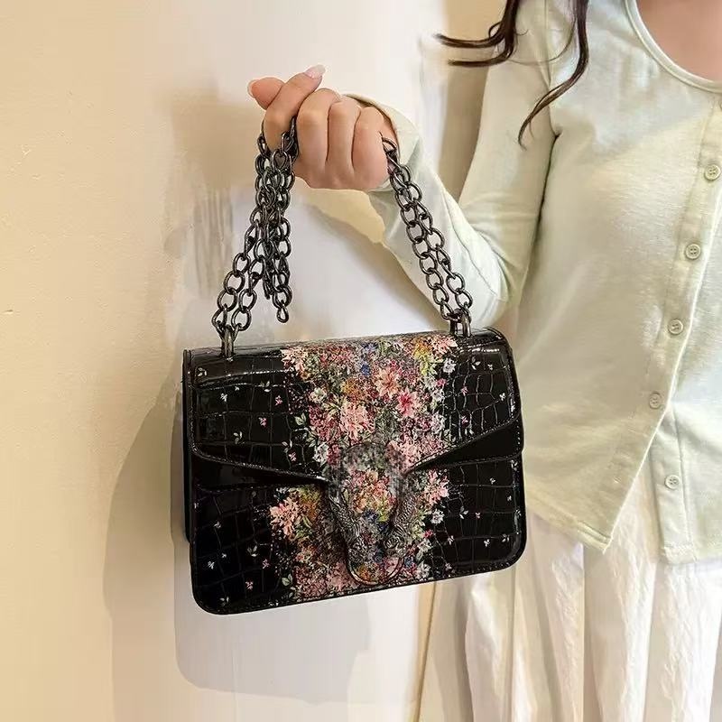 2026 New Designer Snake Buckle Flap Shoulder Bag For Women Vintage C Printed Canvas Handbag Crocodile Embossed Floral Print Crossbody Bag Adjustable